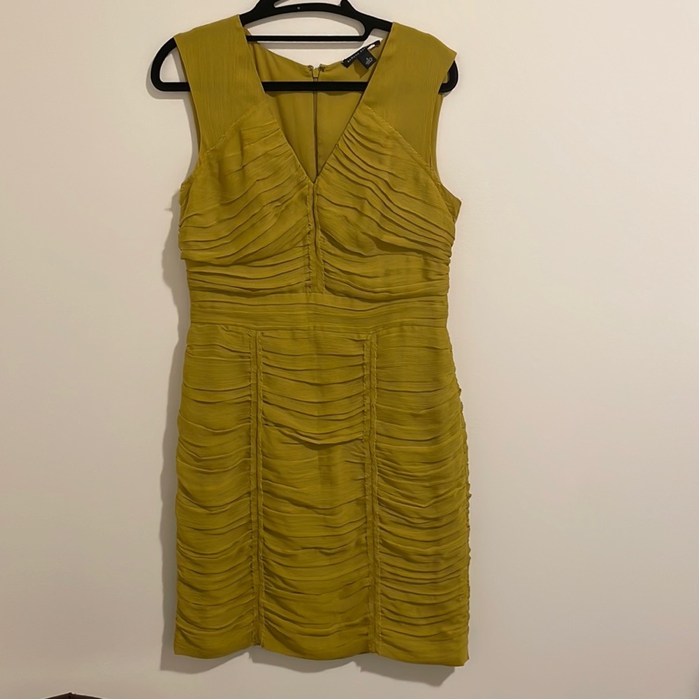 BANANA REPUBLIC | Mustard yellow ruched dress
